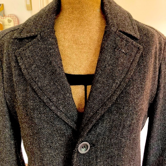 ♦️HOST PICK♦️Herringbone WOOL knee length Coat - Picture 2 of 11
